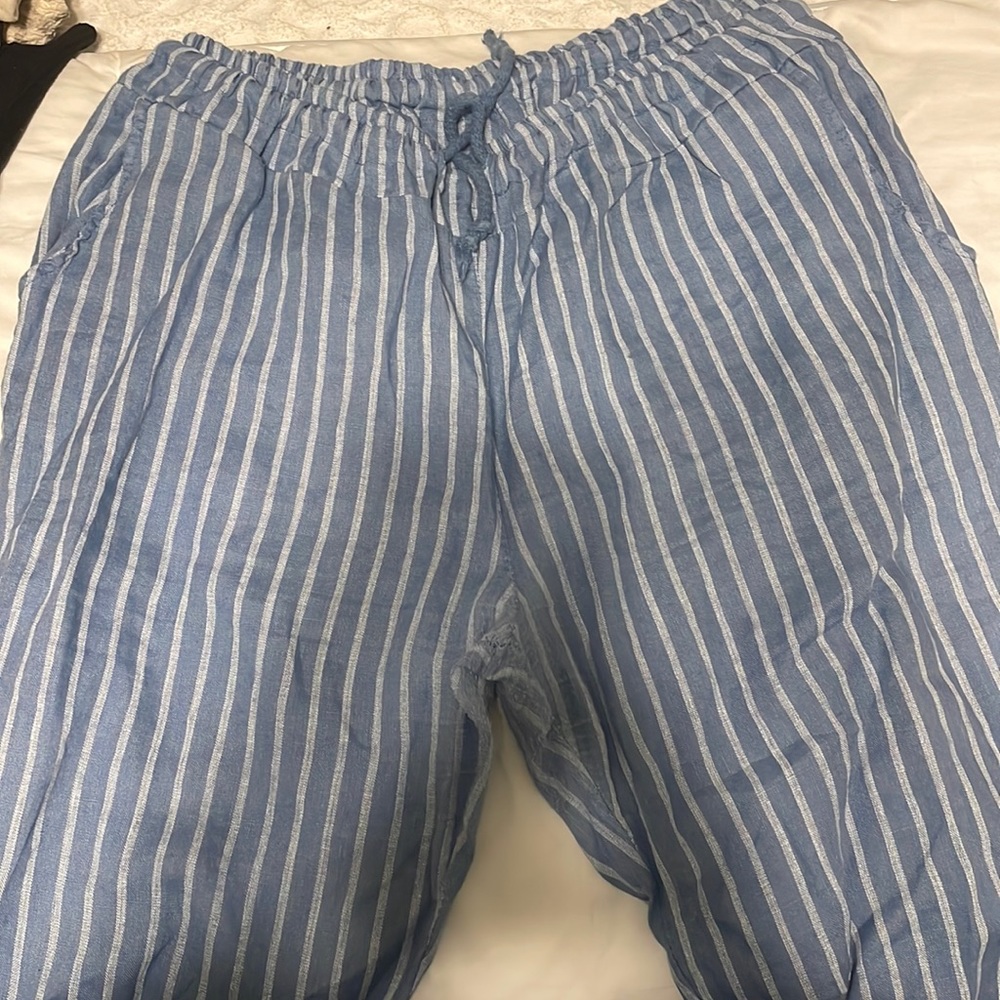 Linen pants with pockets!